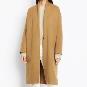 Vince high collar v-neck coat.New no tags .